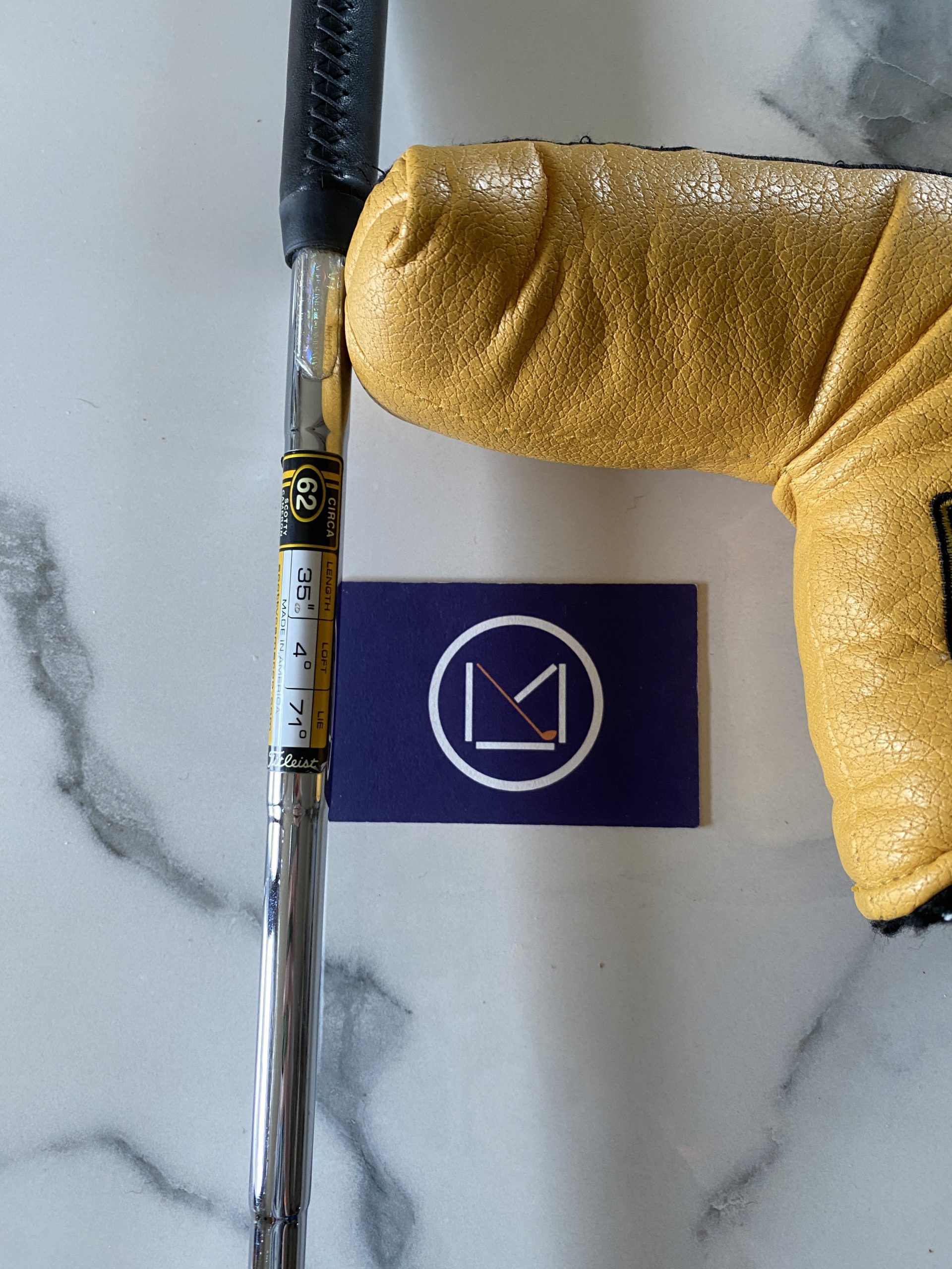 Putter Scotty Cameron Circa 62 NO. 1 Early Release (First of 500) Club de golf : Lame Putter Titleist Scotty Cameron Circa 62 numéro 1 Early release first of 500 Shaft 35 inch à vendre neuf et occasion, grip en cuir outlet, neuf, promotions et destockage, avec cover clubmaking et fitting France et Luxembourg Belgique