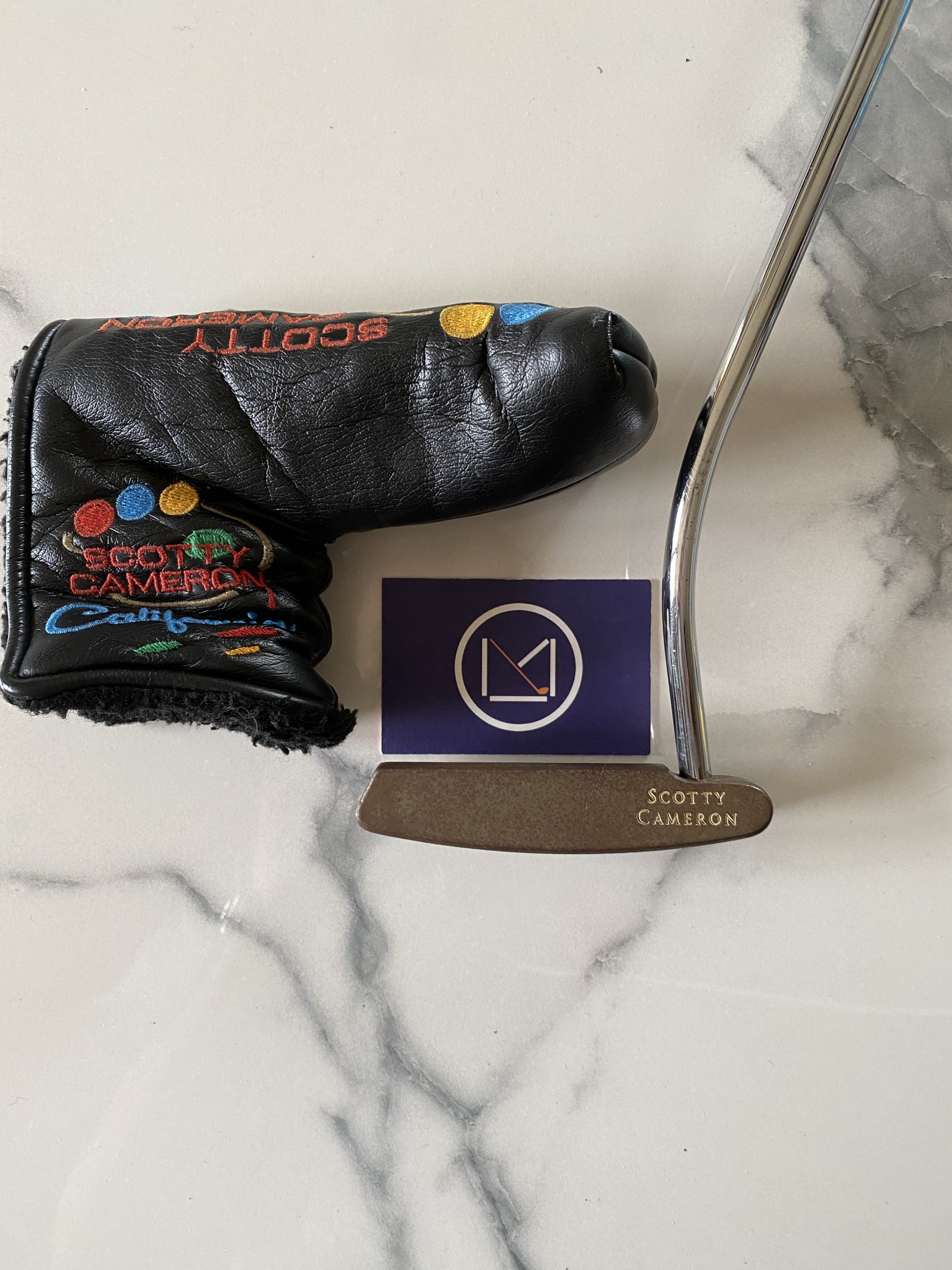 Putter Scotty Cameron Classic Sonoma Club de golf : Putter Lame Titleist Droitier Occasion occasion Shaft 35 inch à vendre neuf et occasion, grip Golf Scotty Cameron Cord outlet, neuf, promotions et destockage, avec cover clubmaking et fitting France et Luxembourg Belgique