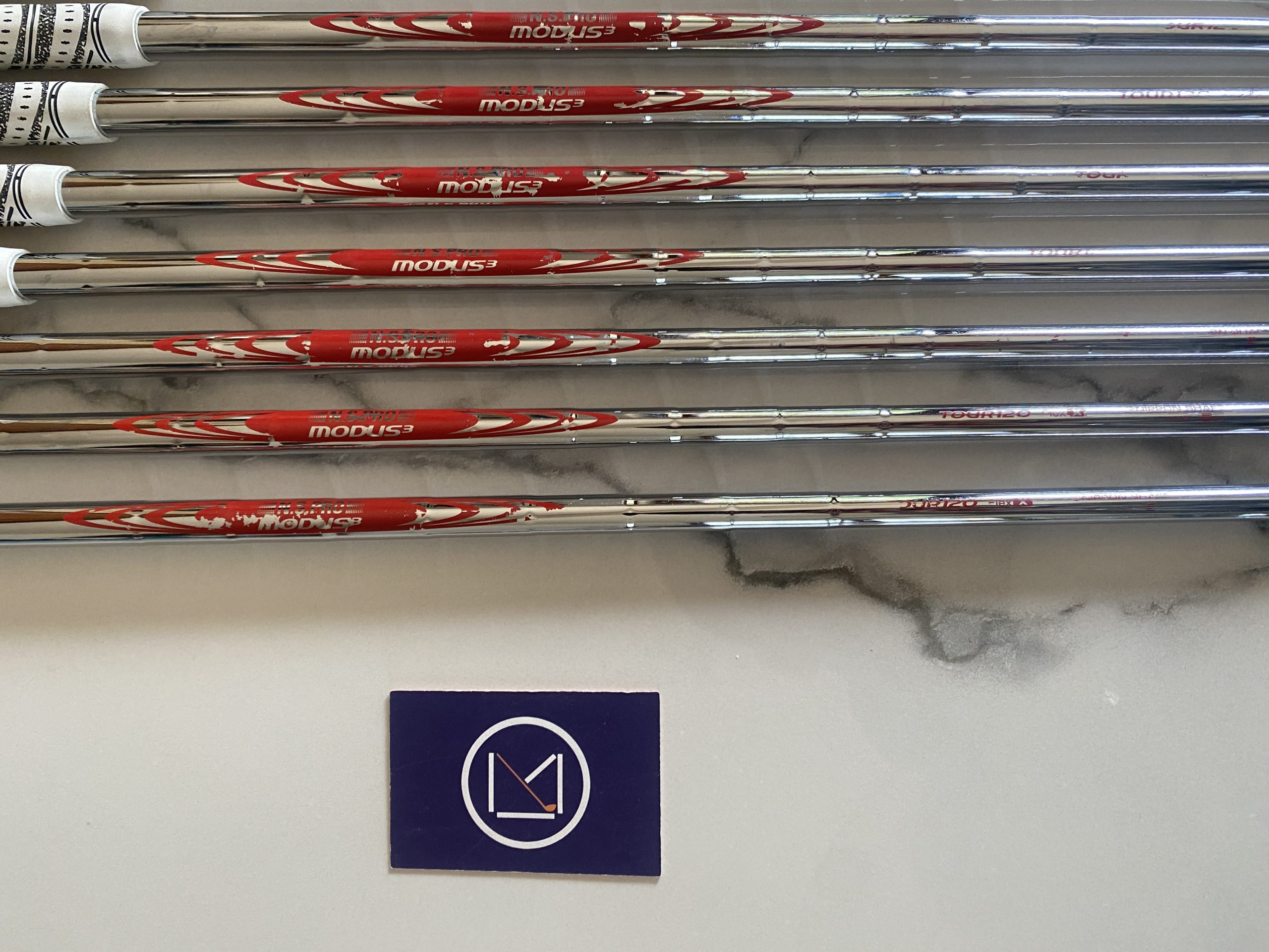Série de fers Titleist 620 CB X-Stiff 3-PW Clubs de golf : Série de fers Titleist 620 CB Cavité Back 8 clubs : 3 - PW Shafts Acier Nippon Shaft Modus 3 120 Extra Stiff Grips Golf Pride New Decade MCC à vendre neuf et occasion, outlet, neuf, promotions et destockage, avec cover clubmaking et fitting France et Luxembourg Belgique